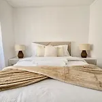 Cantinho Do Castelo * براغانسا